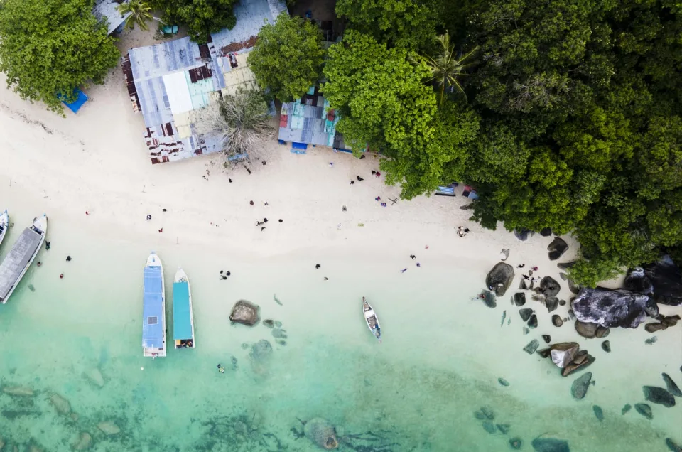 Paket Wisata Belitung Termasuk Apa Saja? Ini Fasilitas yang  Anda Dapatkan